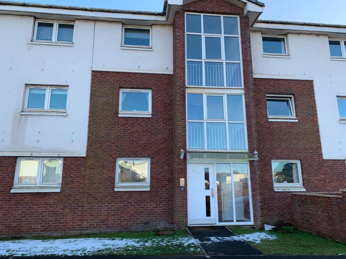 Flat One, 212 Eaglesham Road, East Kilbride, グラスゴー エクステリア 写真